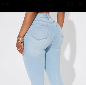 FASHION NOVA jeans